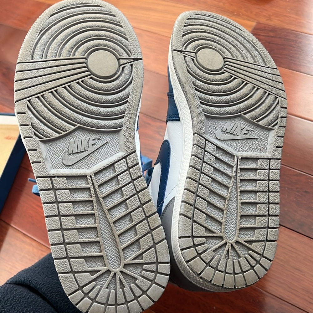 Air Jordan - Picture 9 of 11